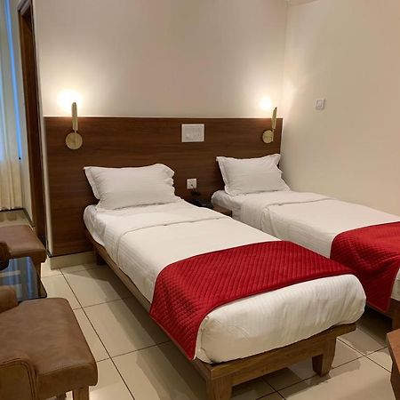 Jesta Residency Hotel Hassan Exterior photo